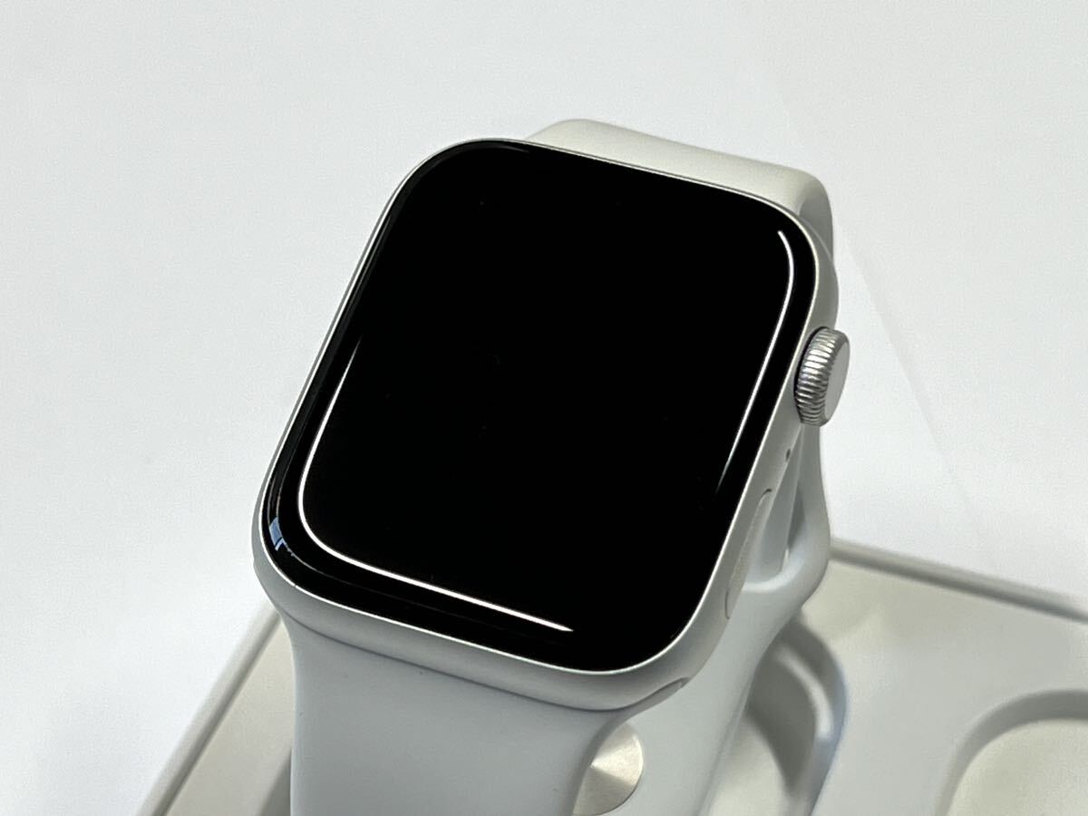 ★ 美品 バッテリー100% ★ Apple Watch SE 第2世代 44mm アップルウォッチ シルバー アルミニウム GPS 純正品 ホワイト スポーツバンド