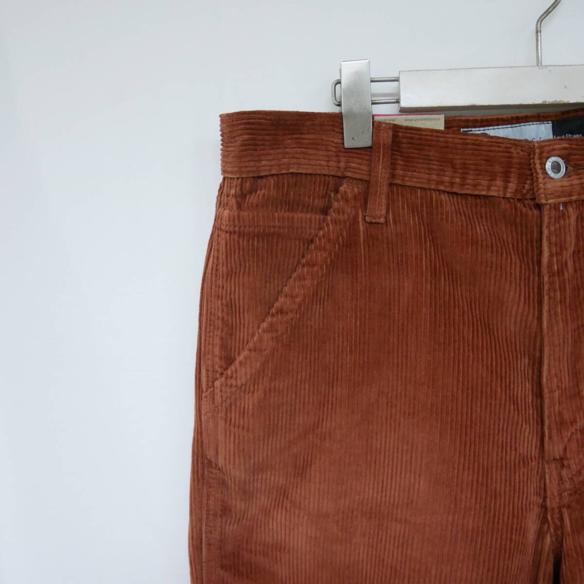 【1円】未使用 国内正規 LEVI'S SILVERTAB リーバイス シルバータブ LOOSE FIT CARGO ルーズカーゴパンツ コーデュロイ A5666-0002 茶 W36_画像3