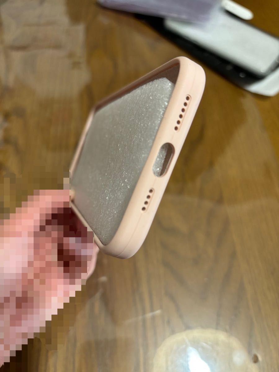 iPhone15plusケース シリコンケース ピンク ロゴマーク付