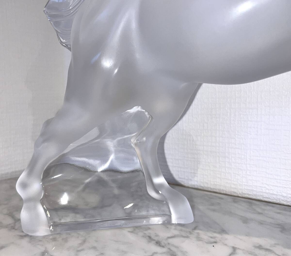350万 ドバイ購入 LALIQUE Paris 純クリスタル100% 彫刻 馬像 ホース 置物 調度品_画像7