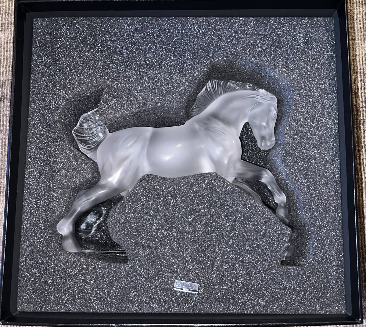 350万 ドバイ購入 LALIQUE Paris 純クリスタル100% 彫刻 馬像 ホース 置物 調度品_画像8