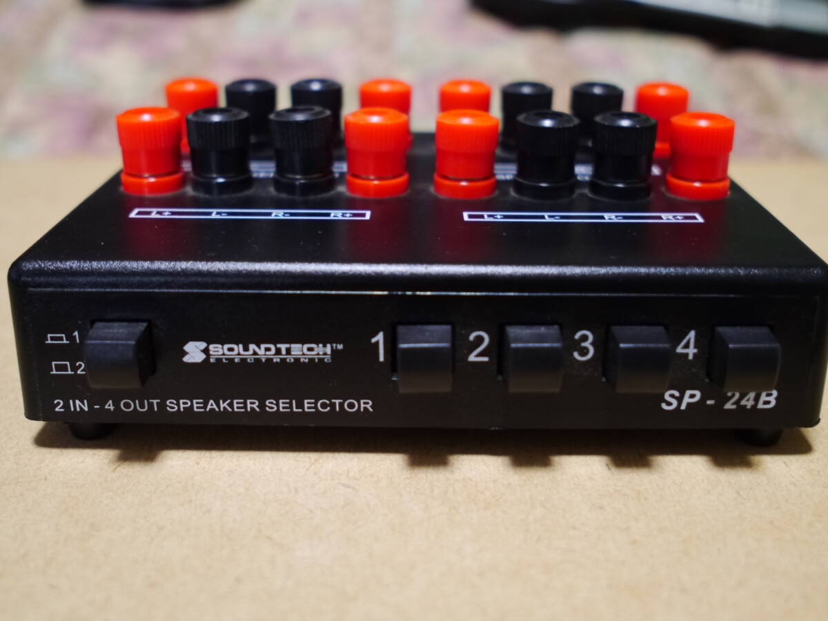 SOUNDTECH SP-24B　スピーカーセレクター　2ＩＮ　4ＯＵＴ_画像1