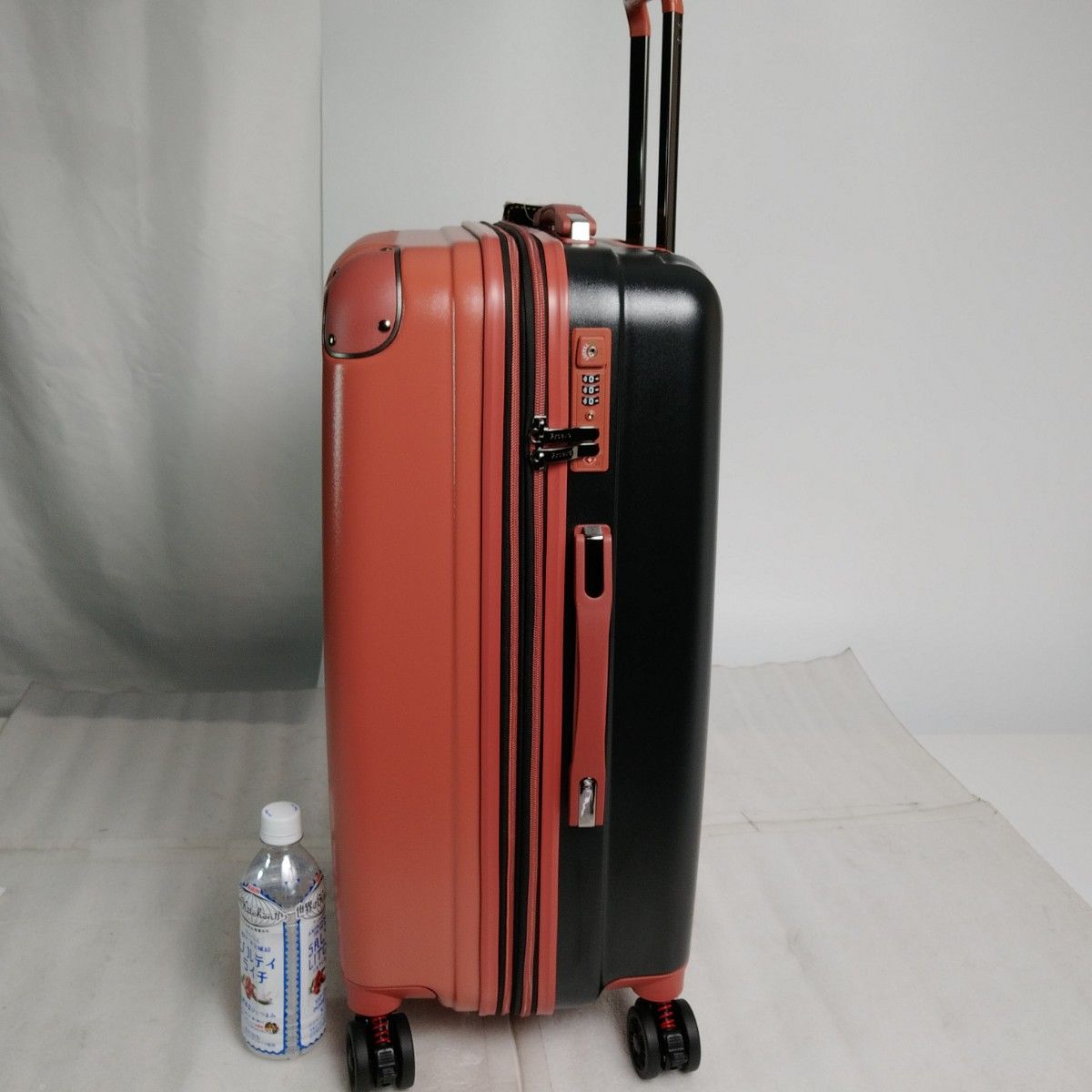 ①　テラコッタ　Lサイズ　 スーツケース　拡張機能　ダイヤル式TSA　サスペンション　ストッパー　在庫処分