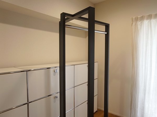 美品●Cassina ixc.●カッシーナ●PEONY●ピアニー●コートスタンド●コートハンガー●ドレスハンガー●クローズスタンド●モダン