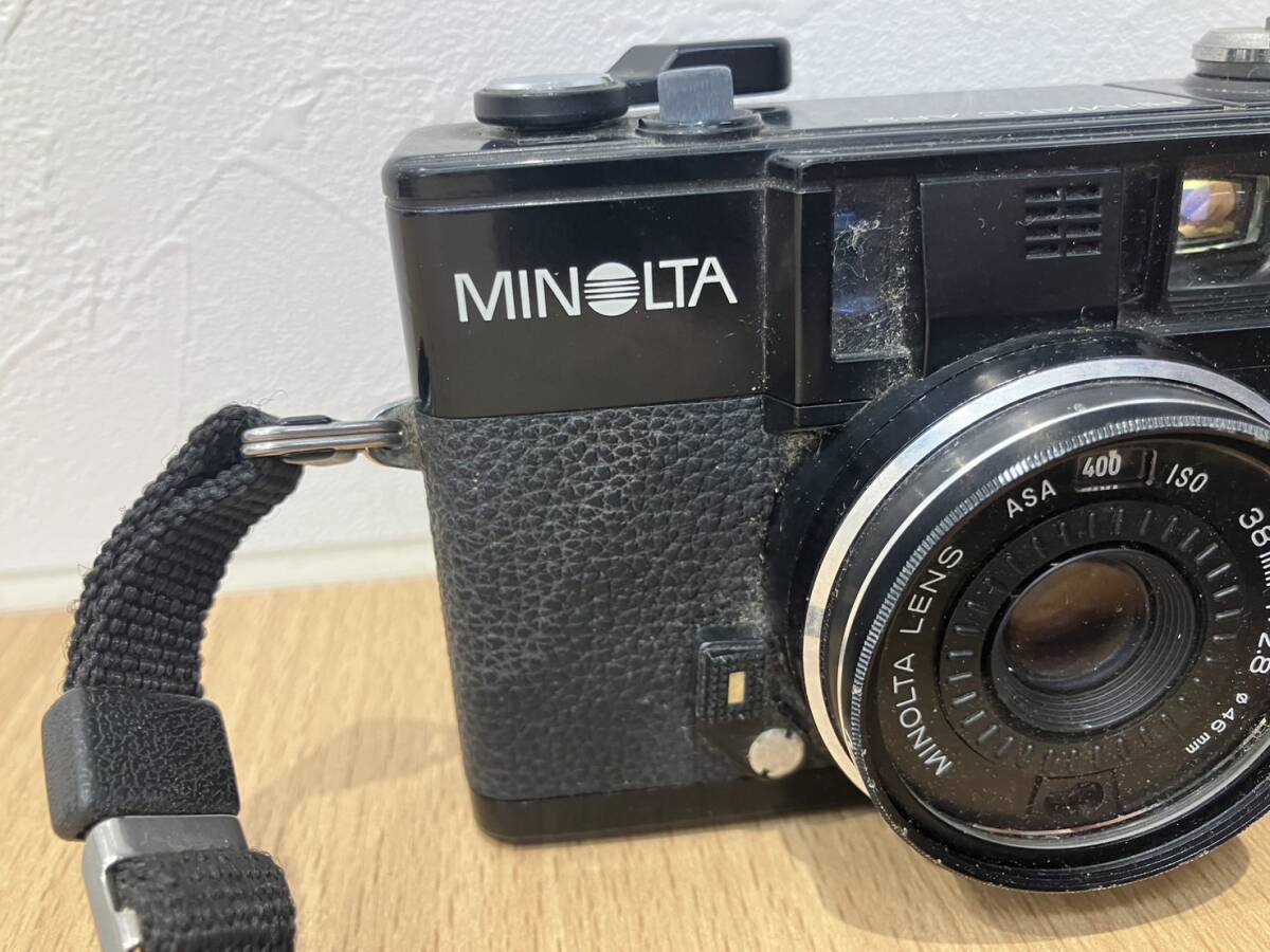 A【2D53】MINOLTA ミノルタ HI-MATIC AF2 38ｍｍ 1：28 46ｍｍ AUTOFOCUS ジャンク品 カメラ フィルムカメラ 年代物 ヴィンテージ 機械_画像3