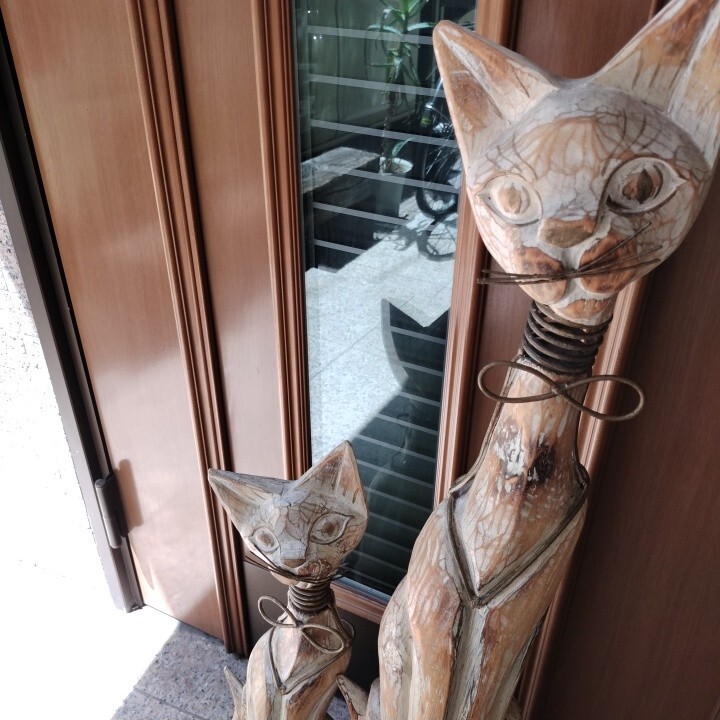 レア アンティーク レトロ 猫の親子の一刀堀 置物 レア アンティーク レトロ 猫の親子の一刀堀 置物