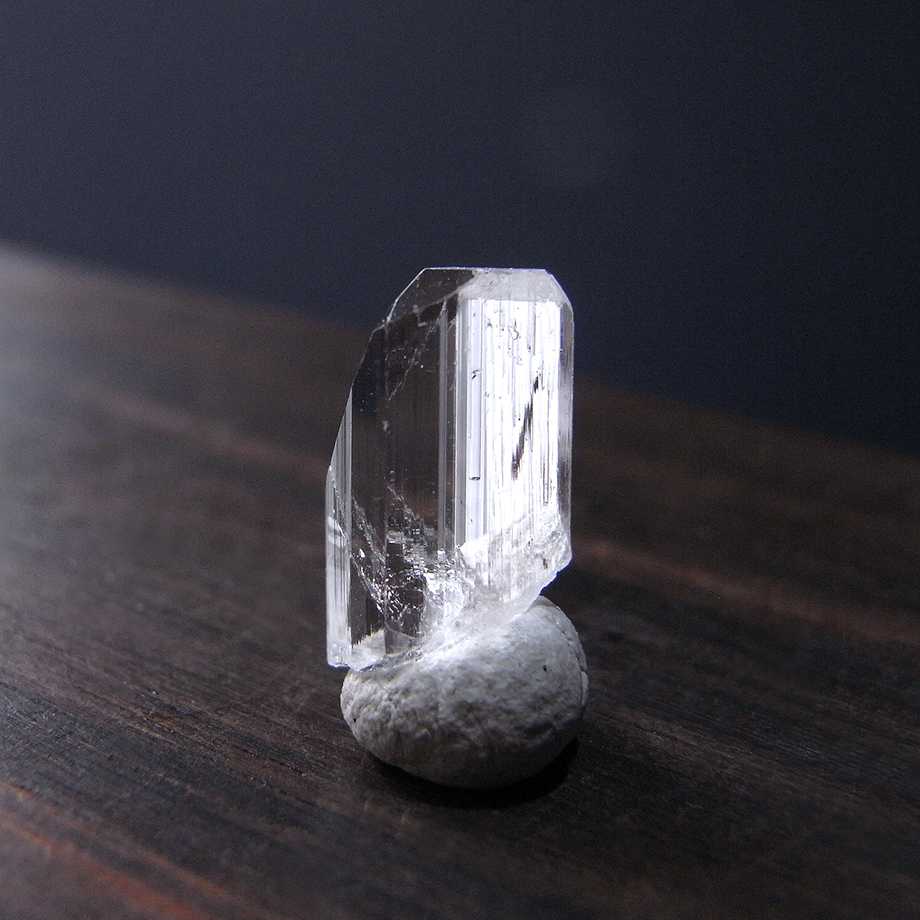 鉱物 標本 魚眼石 玉髄 結晶 原石】インド Jalgaon 鉱物 標本 魚眼石 玉髄 結晶 原石】インド Jalgaon
