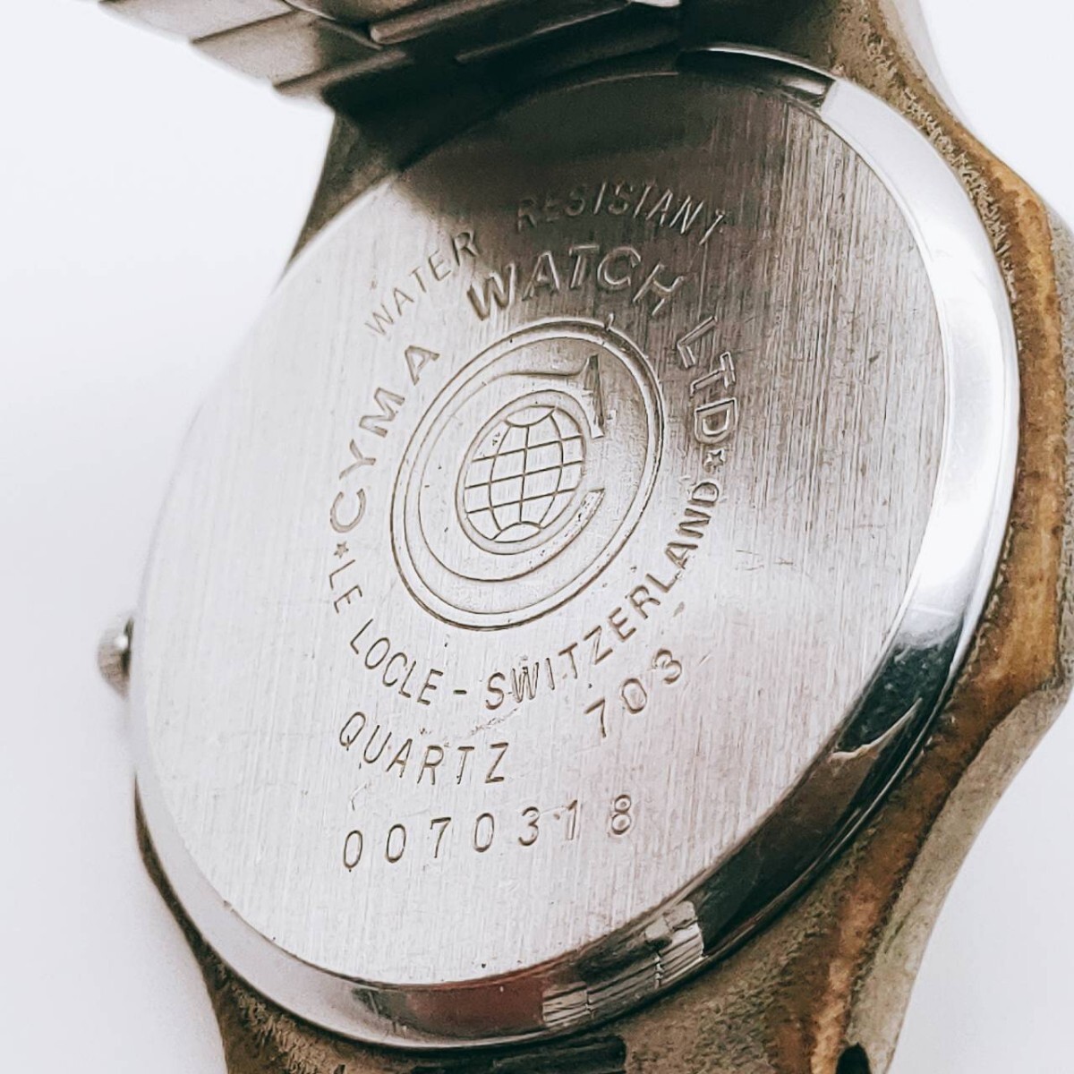#17 【スイス製】 ★レア CYMA シーマ 703 腕時計 クウォーツ 3針 白文字盤 アナログ ヴィンテージ アンティーク レトロ とけい_画像9