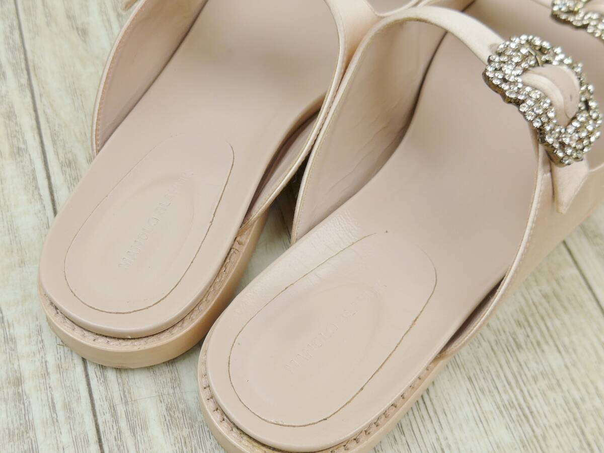 Manolo Blahnik マノロブラニク STURLUSHANGI ストラスハンギ Manolo Blahnik マノロブラニク STURLUSHANGI ストラスハンギ