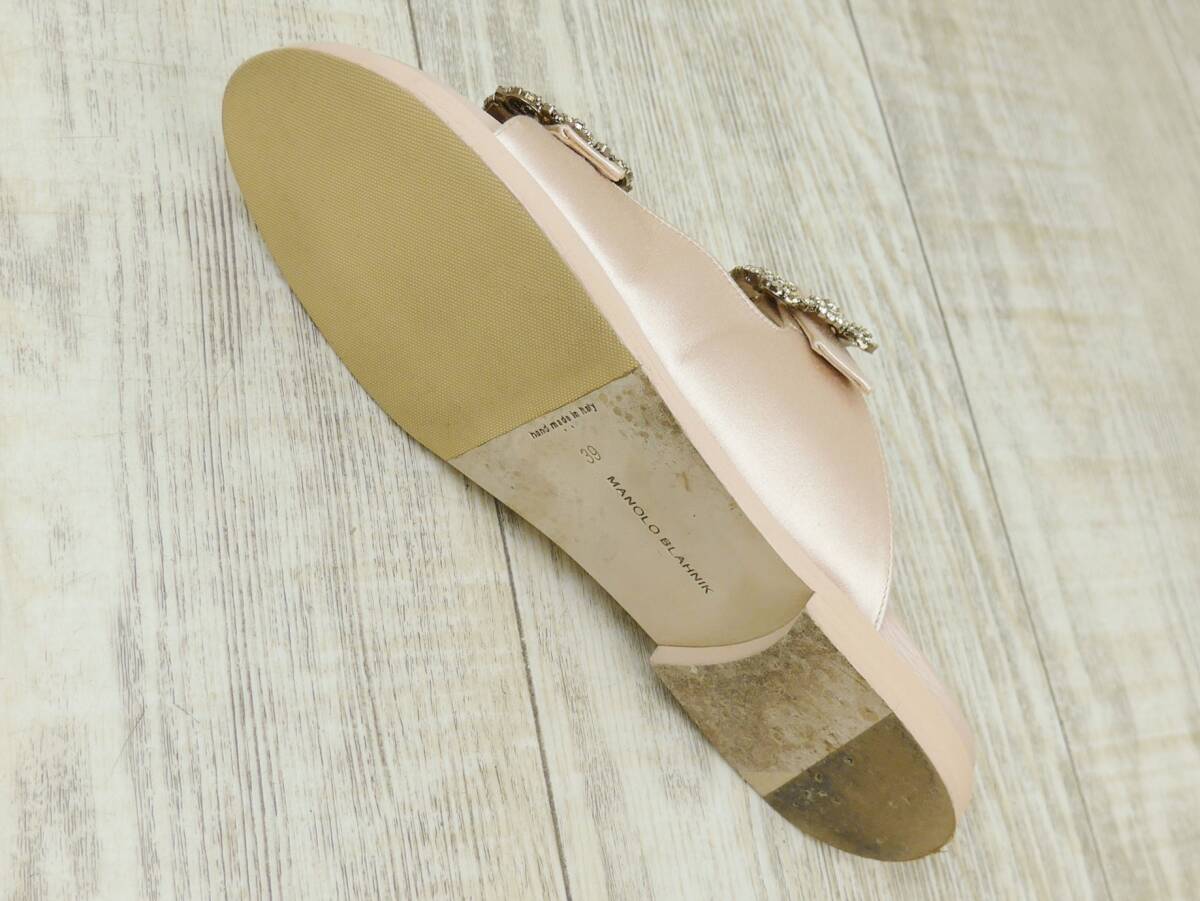 Manolo Blahnik マノロブラニク STURLUSHANGI ストラスハンギ Manolo Blahnik マノロブラニク STURLUSHANGI ストラスハンギ