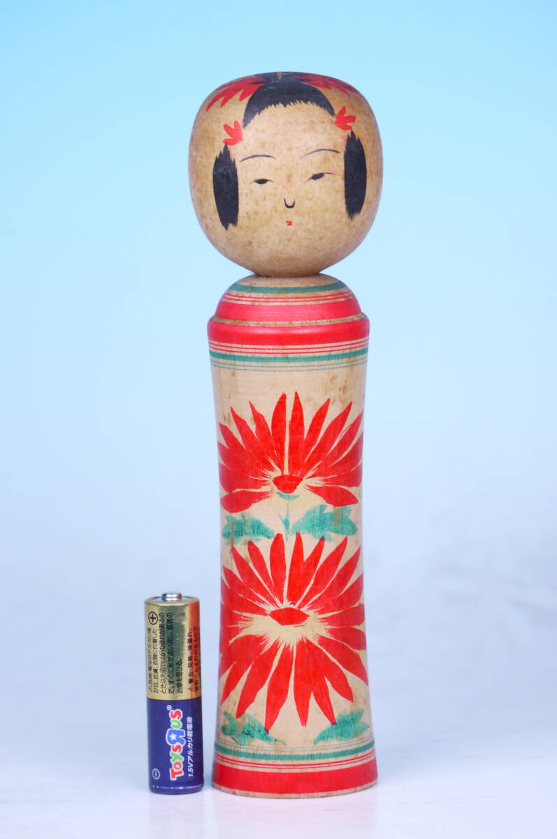  традиция kokeshi Sasaki . произведение (20240567)