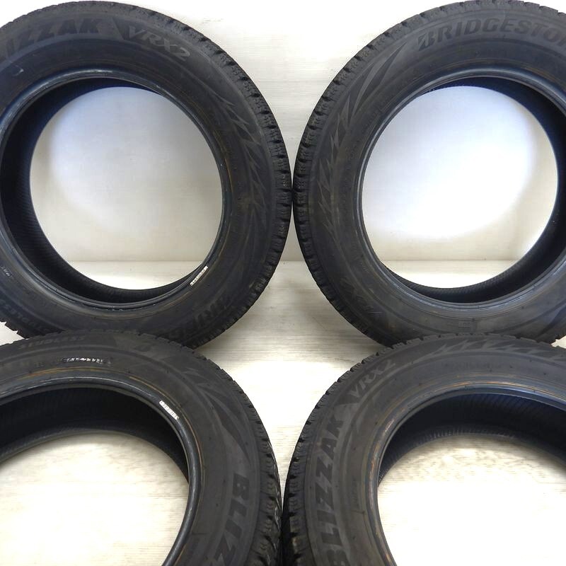 中古タイヤ 175/65r15 スタッドレスタイヤ ブリヂストン ブリザック VRX2 4本セット アクア ヤリス フィット キューブ 中古 15インチ_画像2