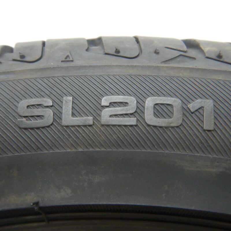 中古タイヤ 215/45r17 タイヤ セイバーリング SL201 1本 単品 レクサスCT 86 アベンシス アルテッツァ 中古 17インチ_画像3