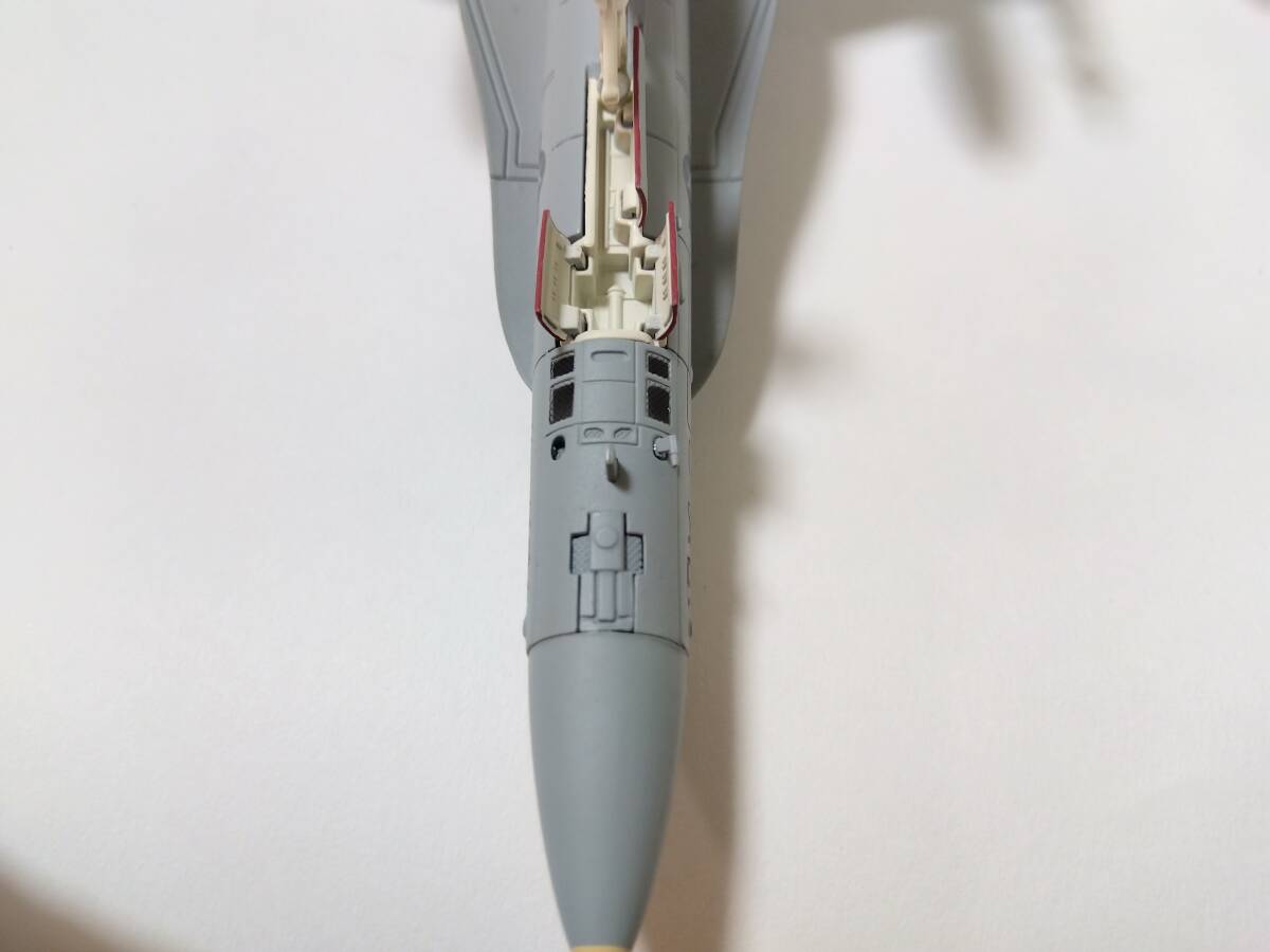 F/A-18C ホーネット VFA-81 Sunliners ホビーマスター 1/72 ダイキャスト完成品_ピトー管 片側紛失