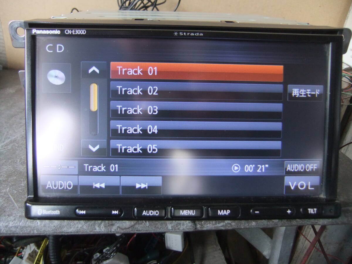 ★ パナソニック Strada メモリ－ナビ CN-E300D 地図デ－タ 2017年 CD.Bluetooth.ワンセグ 簡易チェック済み_画像5