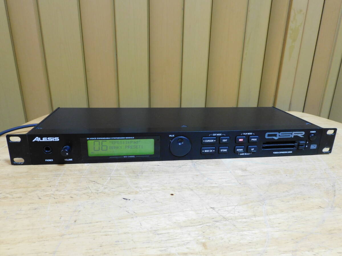 ALESIS QSR 64VOICE EXPANDABLE synthesizer sound module present condition goods 