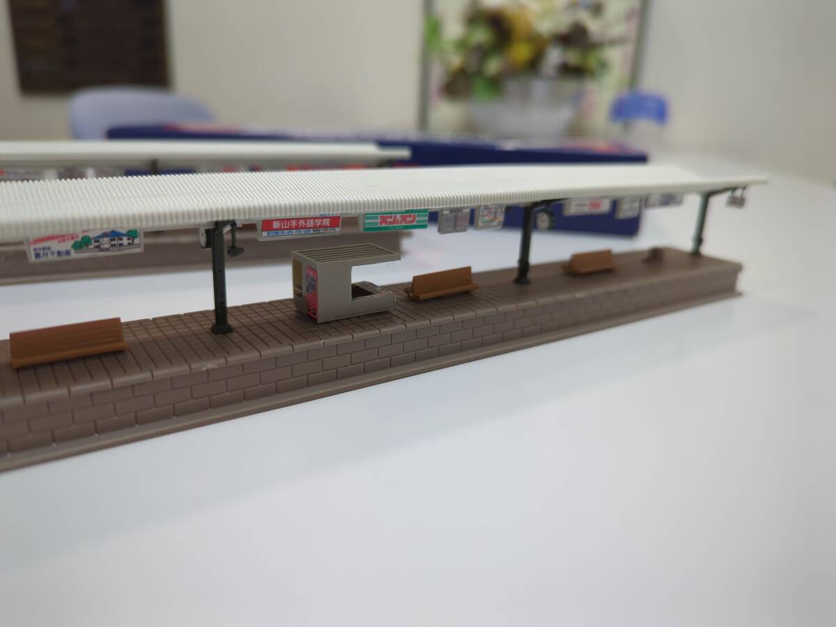 TOMIX (トミックス) 4022 Extension Set for Island Platform 島式ホームレールセット屋根付延長部 x2セット 鉄道模型の画像7