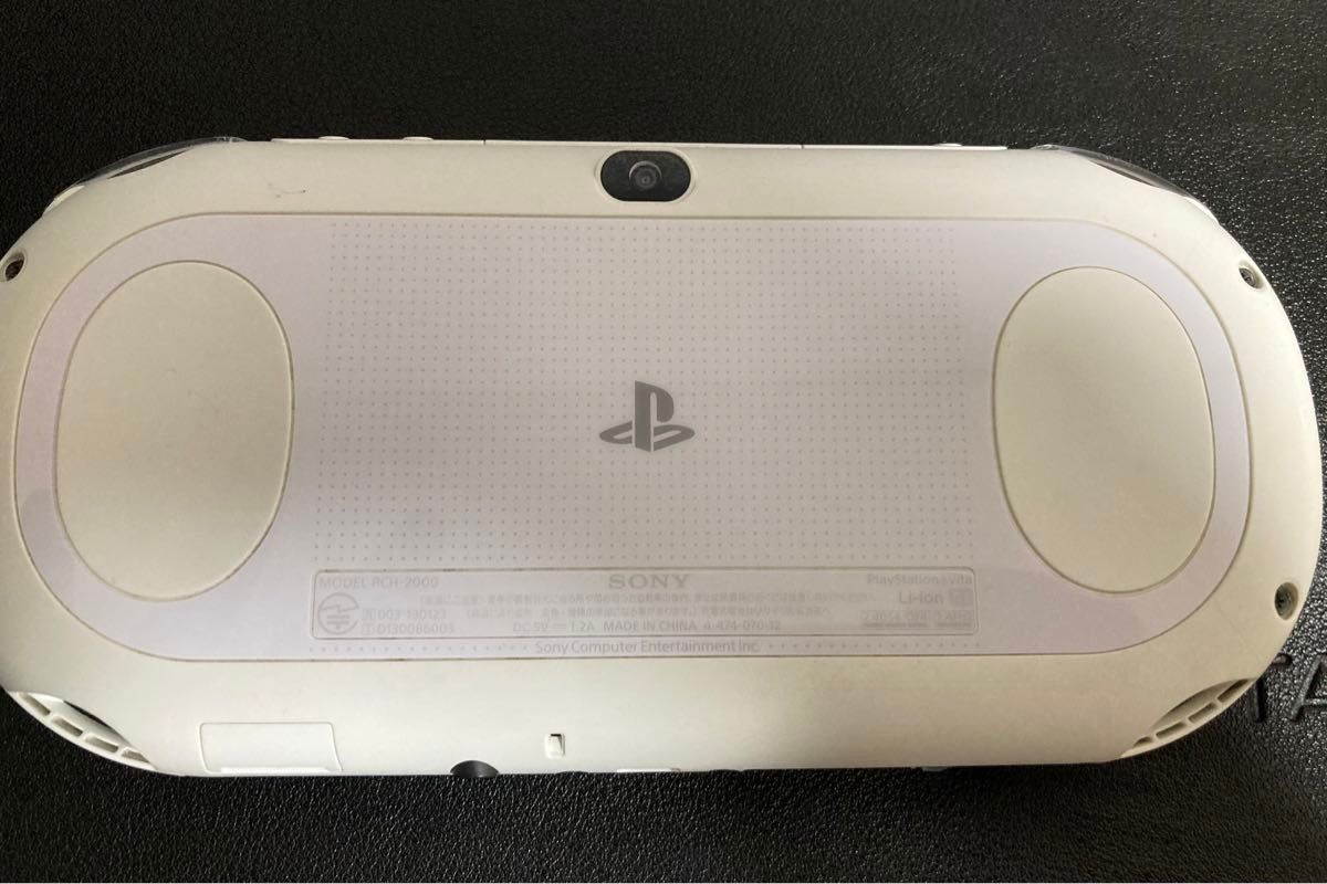 PlayStation Vita(PCH-2000シリーズ)Wi-Fiモデル vita グレイ PlayStation Vita(PCH-2000シリーズ)Wi-Fiモデル vita グレイ