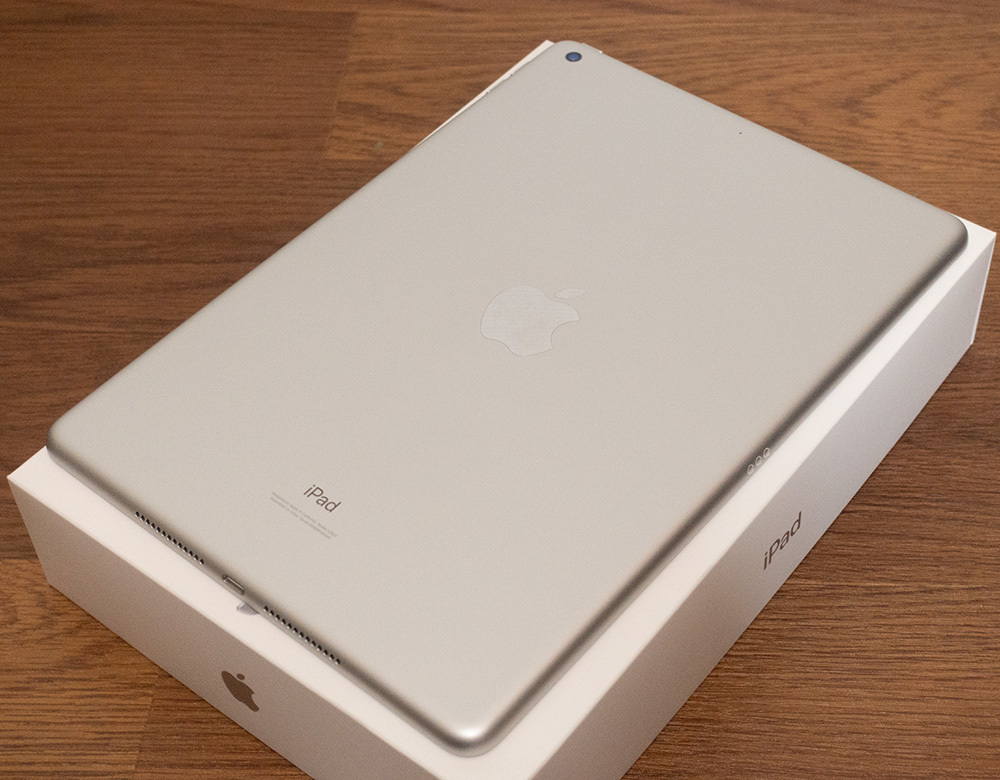 iPad* no. 9 поколение *64GB Wi-Fi* серебряный * кабель не использовался * включая доставку 