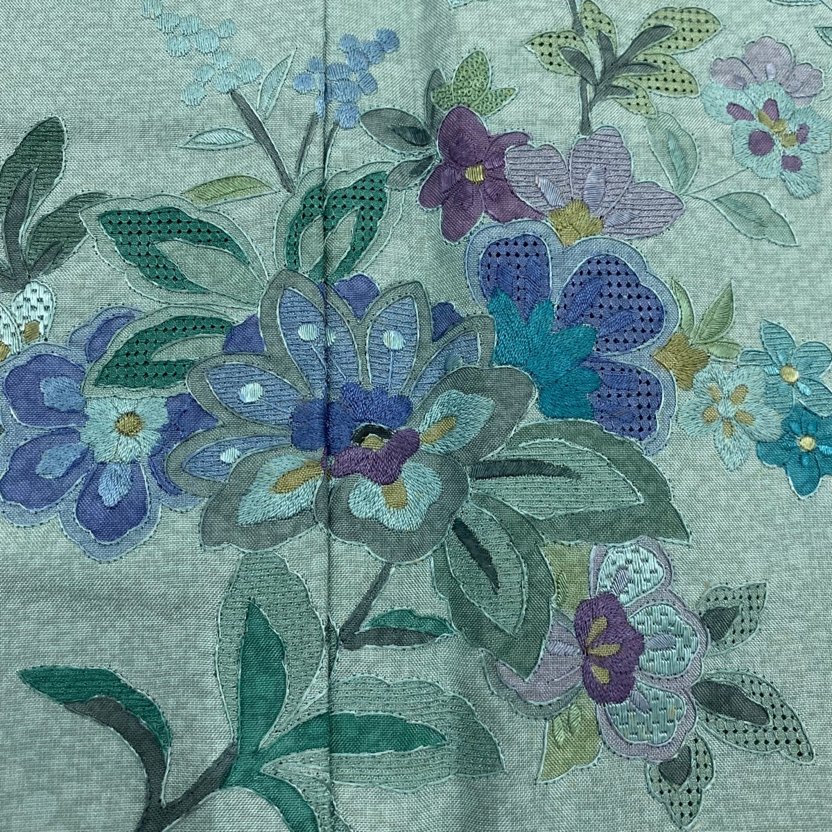 訪問着 身丈159cm 裄丈68.5cm L 袷 草花 幾何学 刺繍 薄緑 正絹 名品 【中古】_バイセル 14088_4