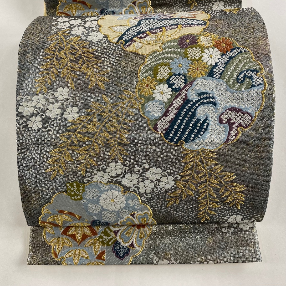 袋帯 美品 秀品 加賀浪漫 彩麗鉄線文 箔 灰緑 六通 正絹 【中古