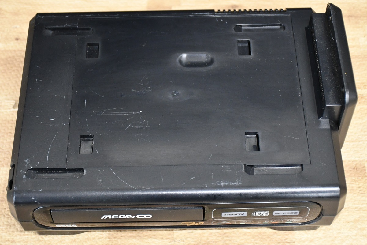 NY5-3【ジャンク品】SEGA MEGA-CD HAA-2910 セガ メガCD メガドライブ周辺機器 CD-ROMプレーヤー 動作未確認 中古品 保管品の画像4