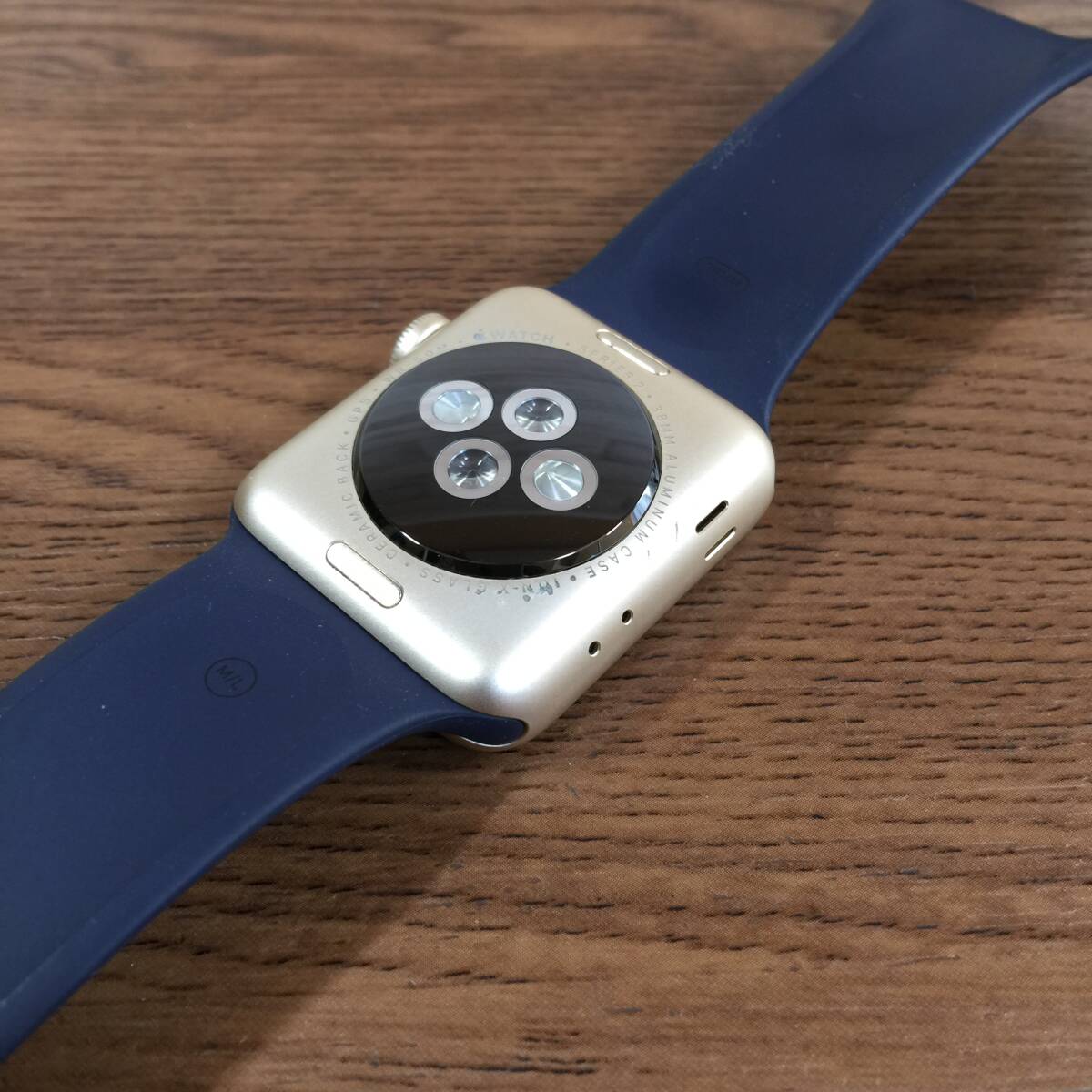 『アクティベーションロックあり・ジャンク品』Apple Watch Series2 38mm アルミニウム 現状品/アップルウォッチ/スマートウォッチ_画像6