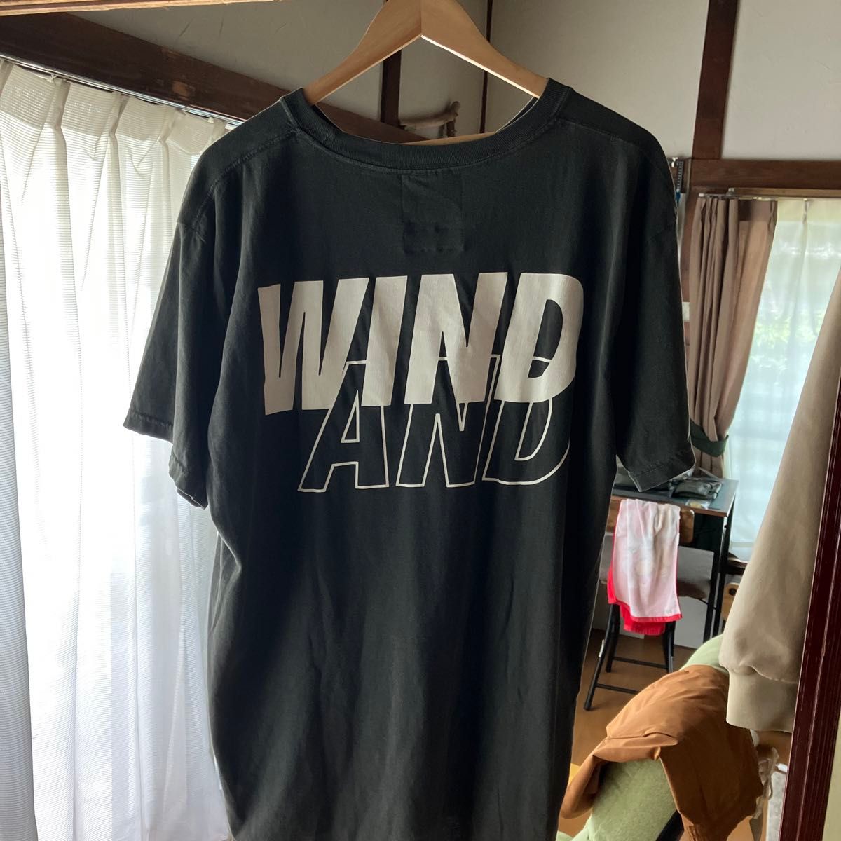 WIND AND SEA/ ウィン ダン シー ミッキーマウス / ポケット Tシャツ "ペッパー"