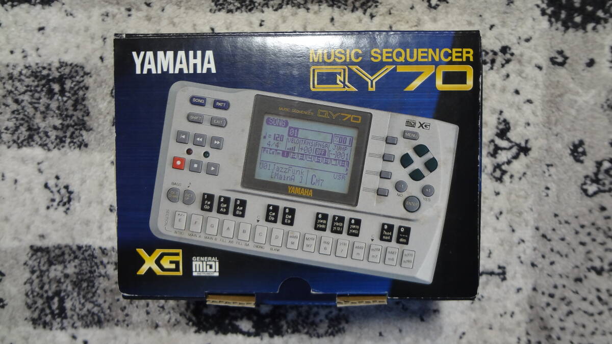 YAMAHA Yamaha QY70 mobile music sequencer | sound module ( manual,AC adapter, exclusive use case attaching )