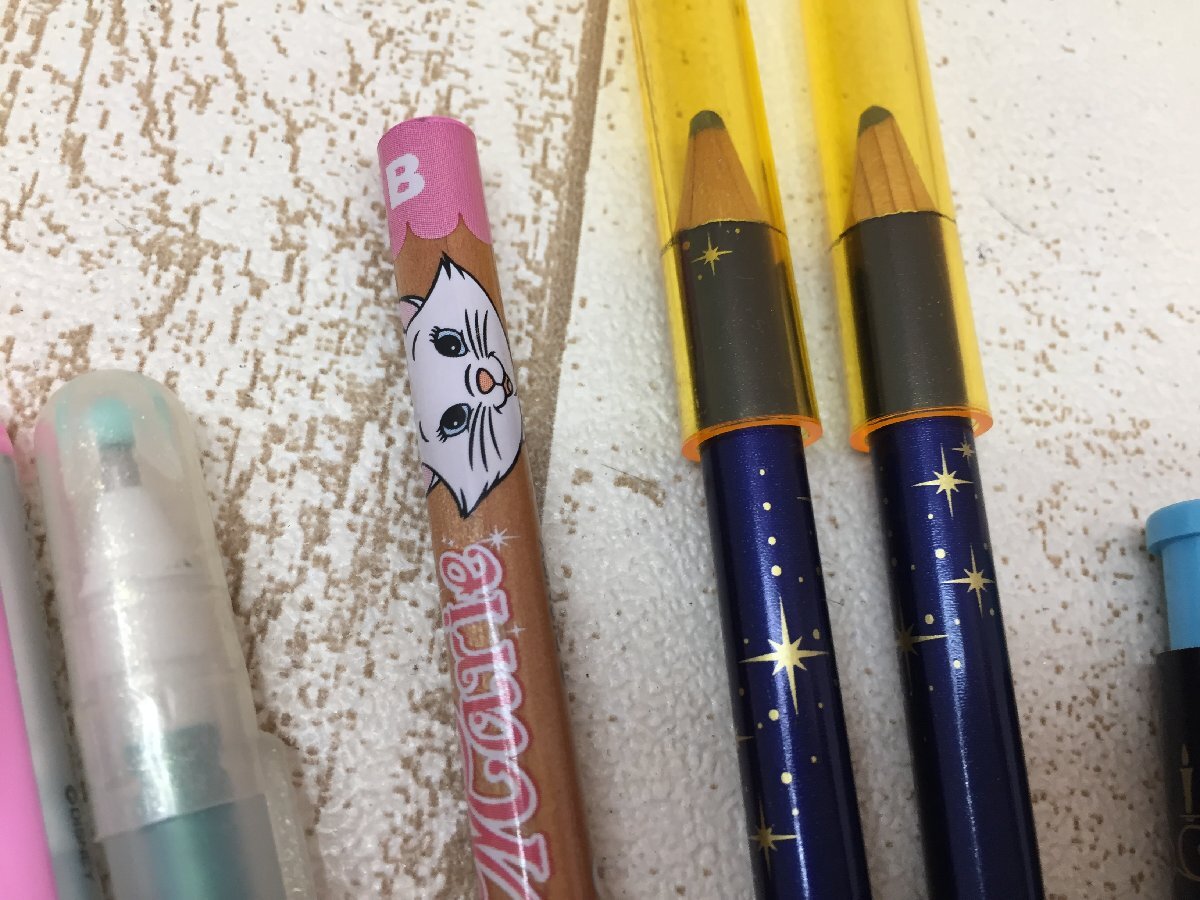 * Disney { large amount set } ballpen mechanical pencil another 12 point stationery Mickey Pooh another 6P77 [60]