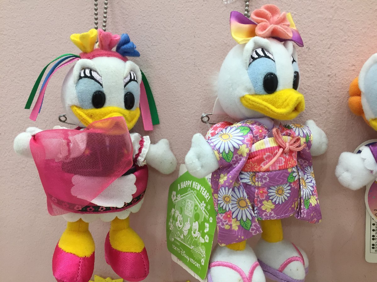 * Disney TDR Donald & daisy soft toy badge 8 point tag attaching equipped 6P215 [60]