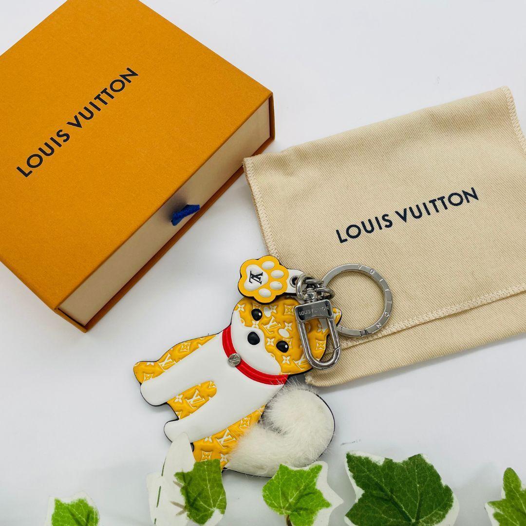 ルイヴィトン M01199 ポルト クレ LV シバ チャーム シルバー ルイヴィトン M01199 ポルト クレ LV シバ チャーム シルバー