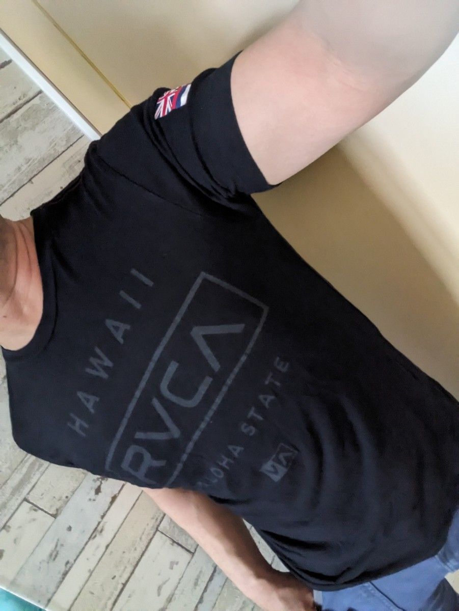 完売モデルルーカデカロゴTシャツRVCA HAWAII　ALOHA　STATE