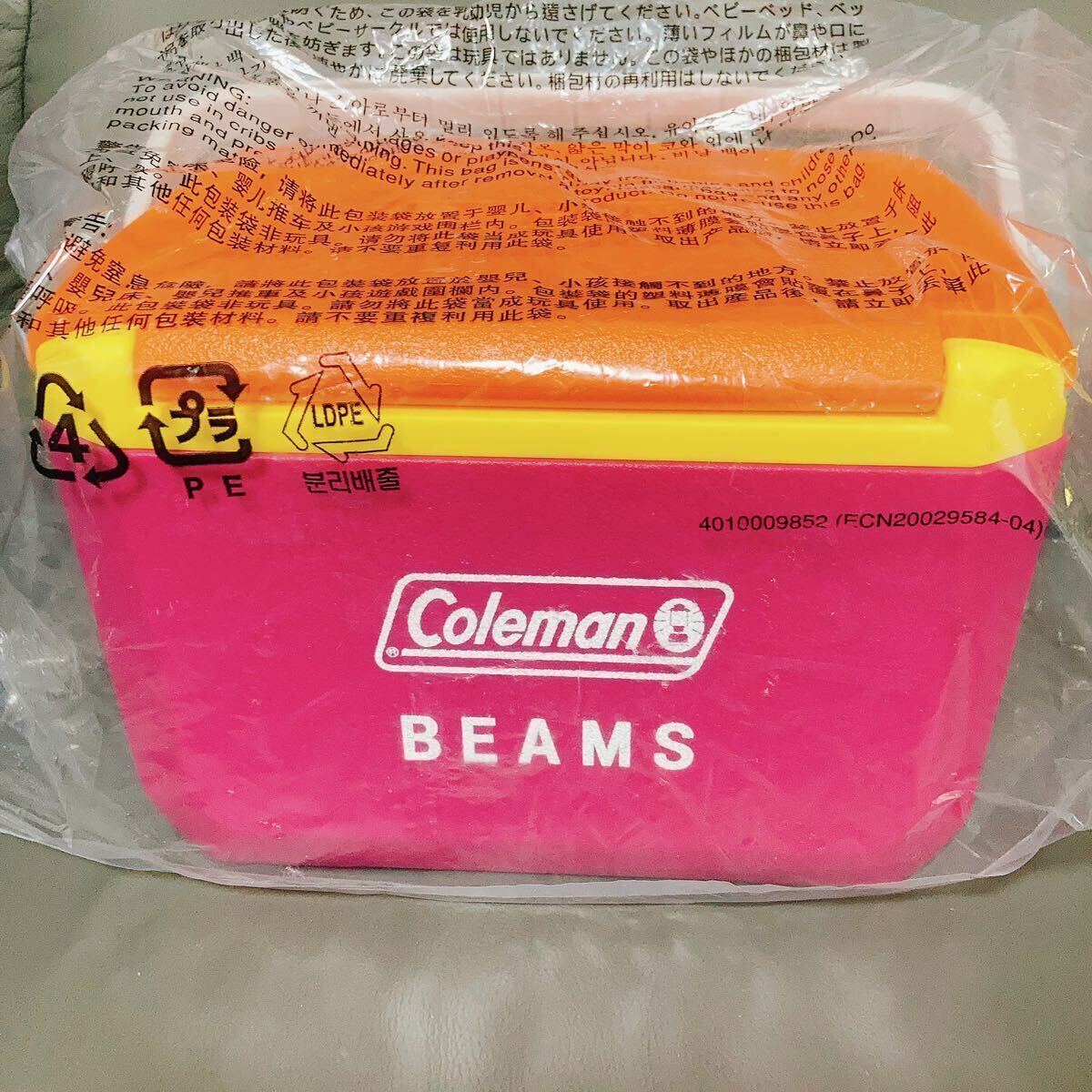 Coleman×BEAMS 別注 テイク6 クーラーボックス　ピンク×オレンジ_画像5