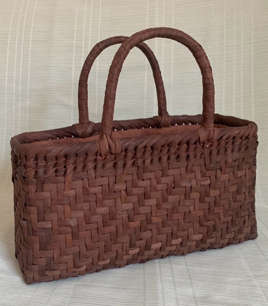 長野産 未使用品 一番皮 職人手編み 網代編み 山葡萄籠バッグ の画像3