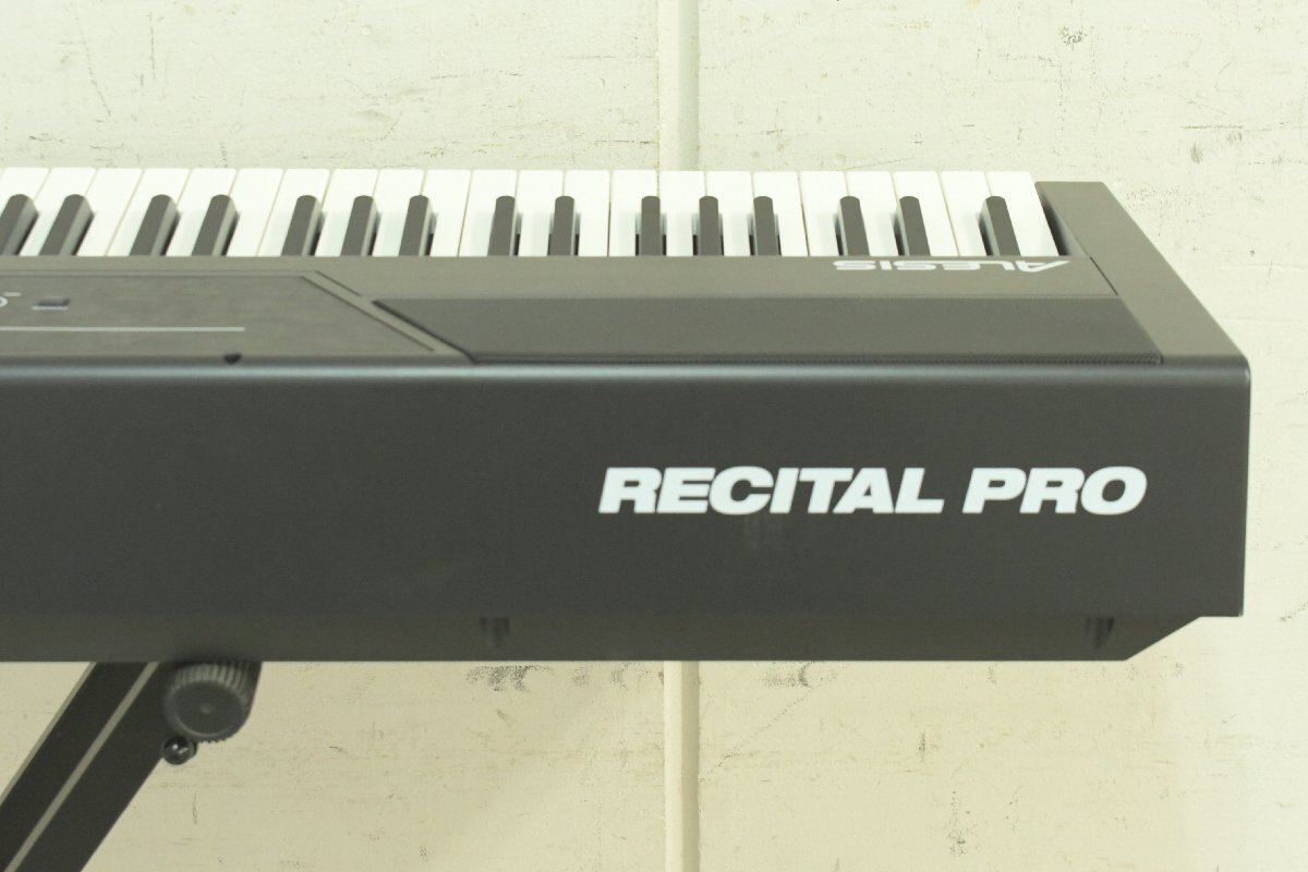 ALESIS Alesis RECITAL PRO электронное пианино *F