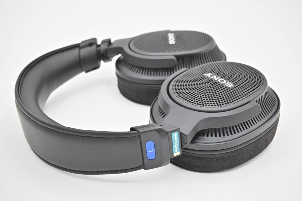 SONY monitor headphone MDR-MV1 the back side open type 