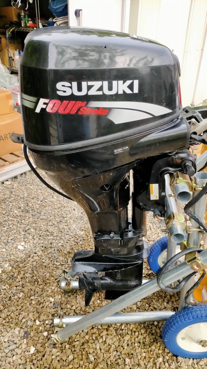 SUZUKI Suzuki навесной мотор 25 лошадиные силы DF25 б/у *