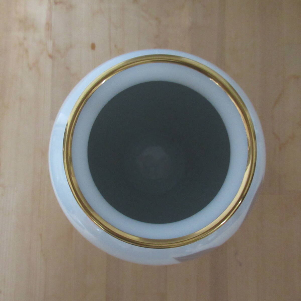 【未使用】 大倉陶園 OKURA 金蝕花瓶 フラワーベース 花器 金彩 陶器 花生 花入 高さ約22cm_画像6