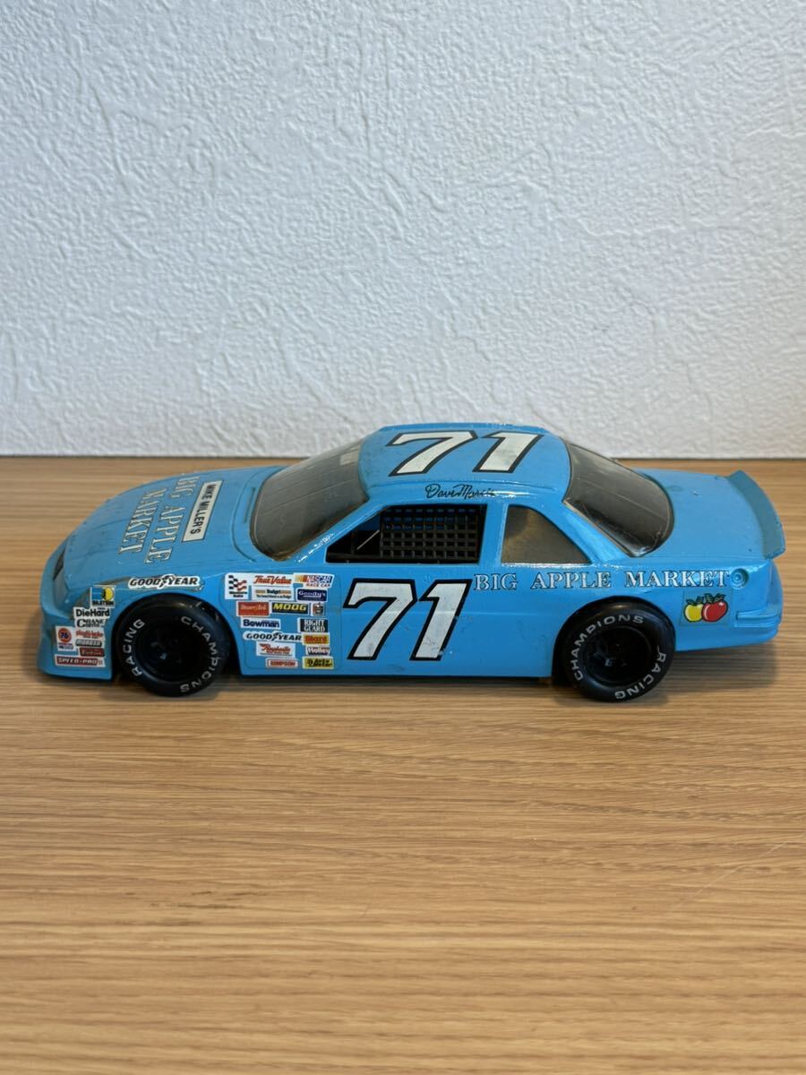 1991 Racing Champions 1:24 Dave Marcus NASCAR 71 big Apple market Chevrolet Lumina minicar racing car retro 