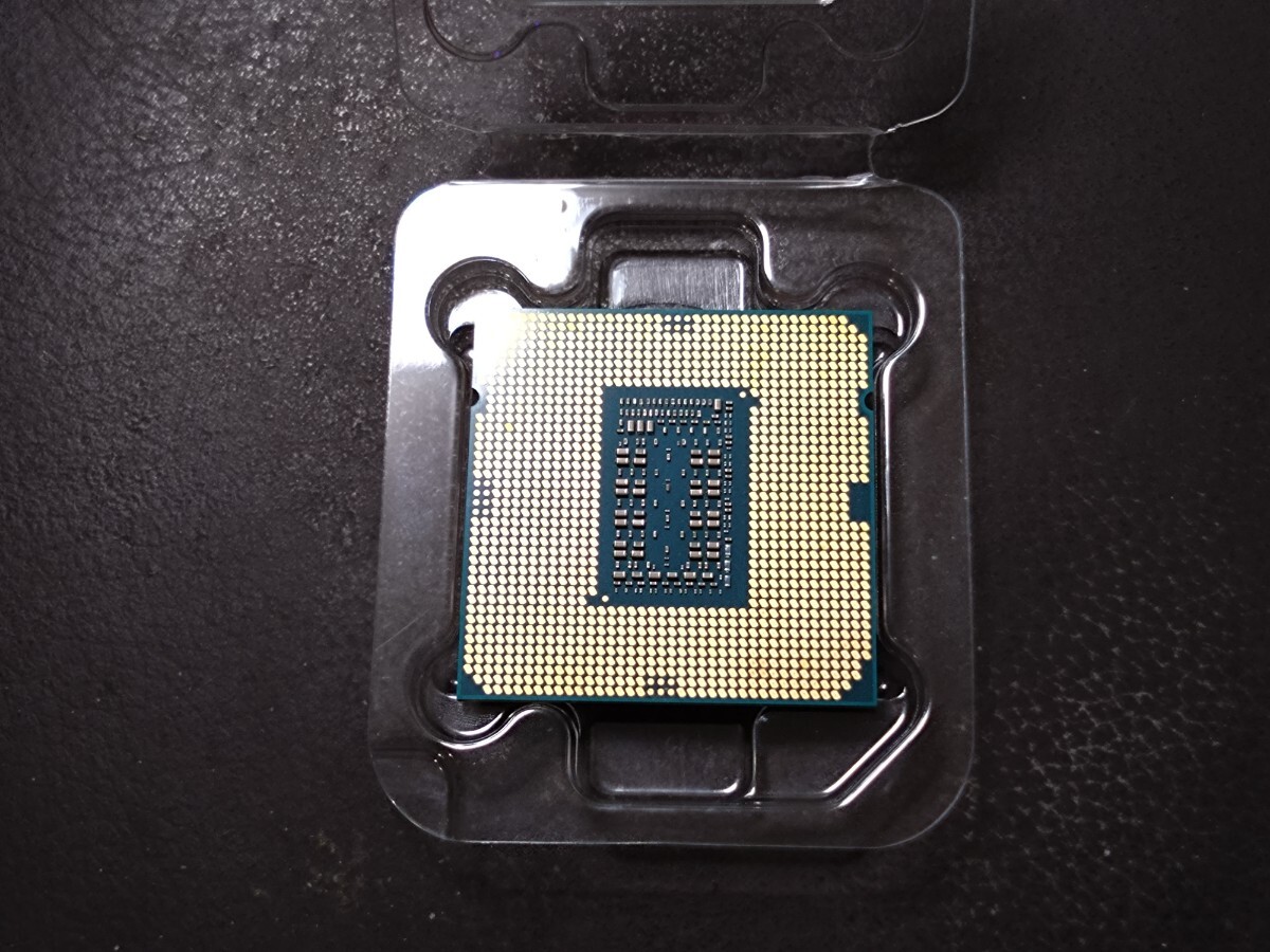 Intel CPU Core i7 11700 中古品 動作確認済_画像3