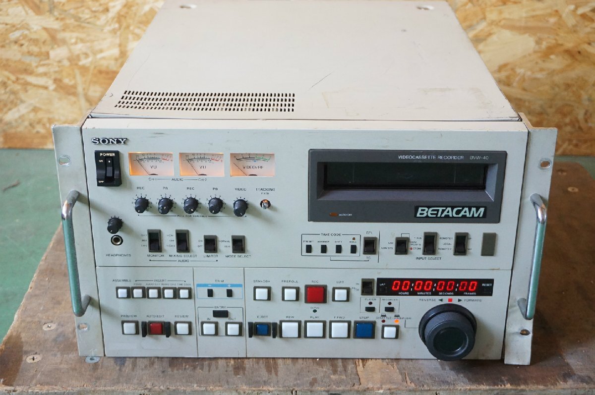 [SK][E4329317S] SONY ソニー BVW-40 BETACAM VIDEOCASSETTE RECORDER ビデオカセットレコーダー_画像2