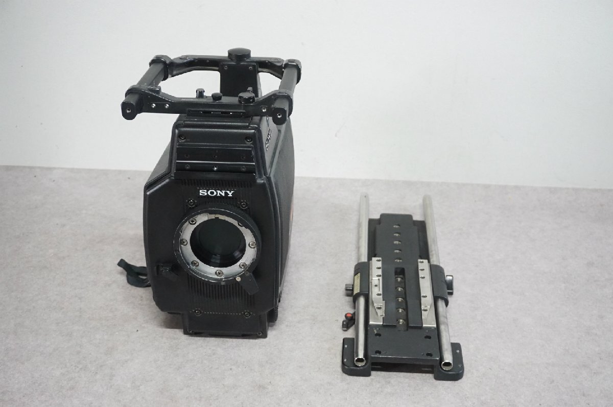 [SK][E4329117S] SONY Sony HDVS HD COLOR CAMERA HDC-300 business use work camera camera case attaching 