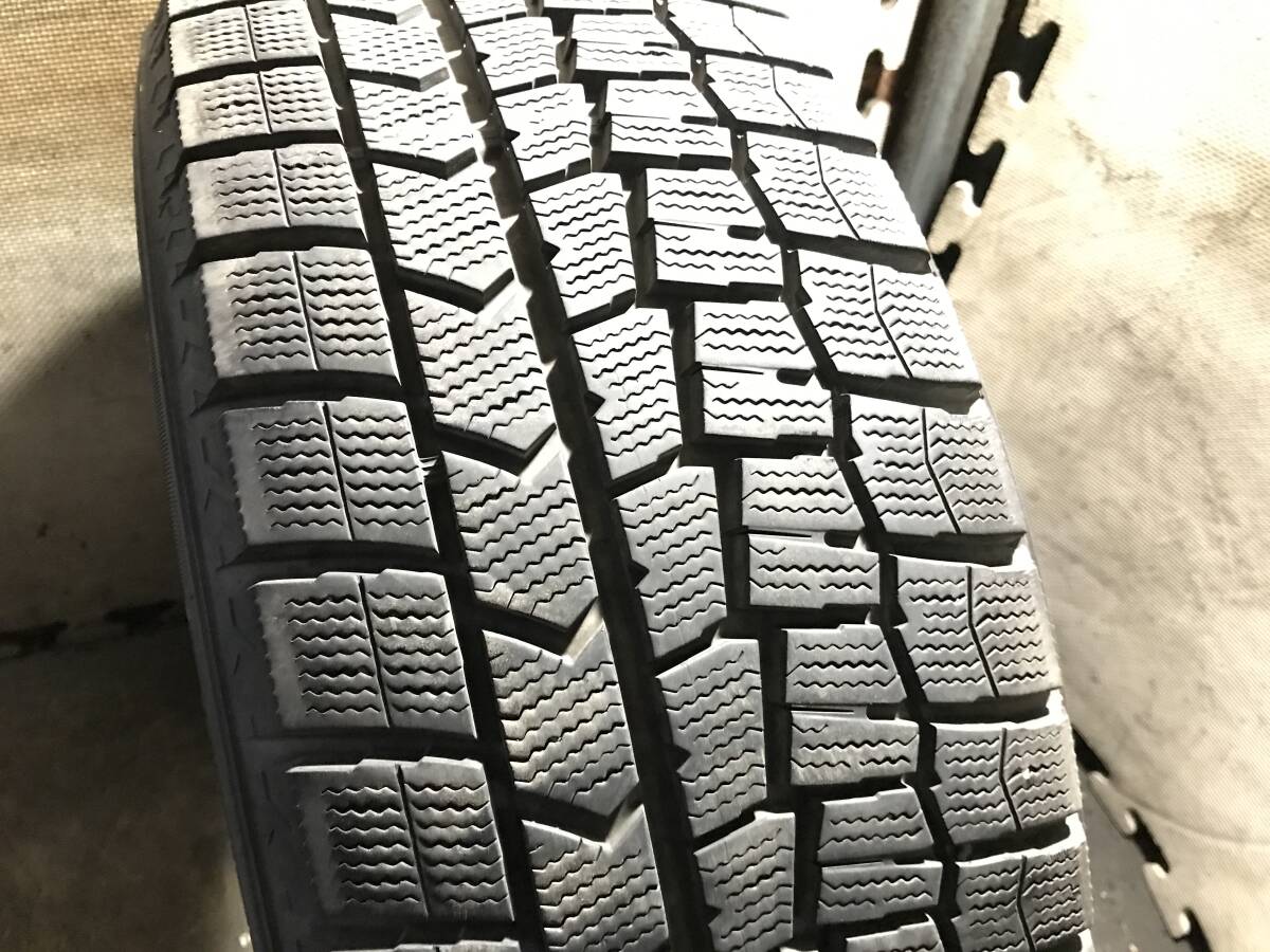 【215/55R17】バリ山20年製ダンロップ WINTER MAXX WM02 スタッドレスタイヤ 4本_画像2