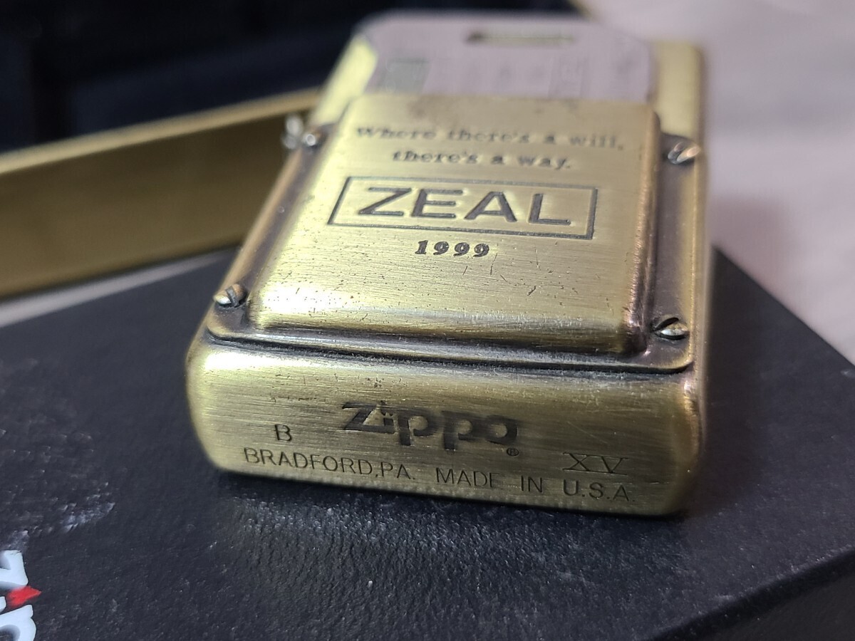 貴重品】ZEAL×ZIPPOコラボ ドクター柏木 ZEALジッポライター 貴重品】ZEAL×ZIPPOコラボ ドクター柏木 ZEALジッポライター