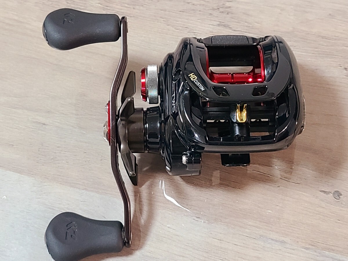 【機関良好 】ダイワ タトゥーラ HD 150SH-TW 右 DAIWA TATULA HD CUSTOM ベイトリール バス ロックフィッシュ 怪魚対応7キロドラグ_画像3