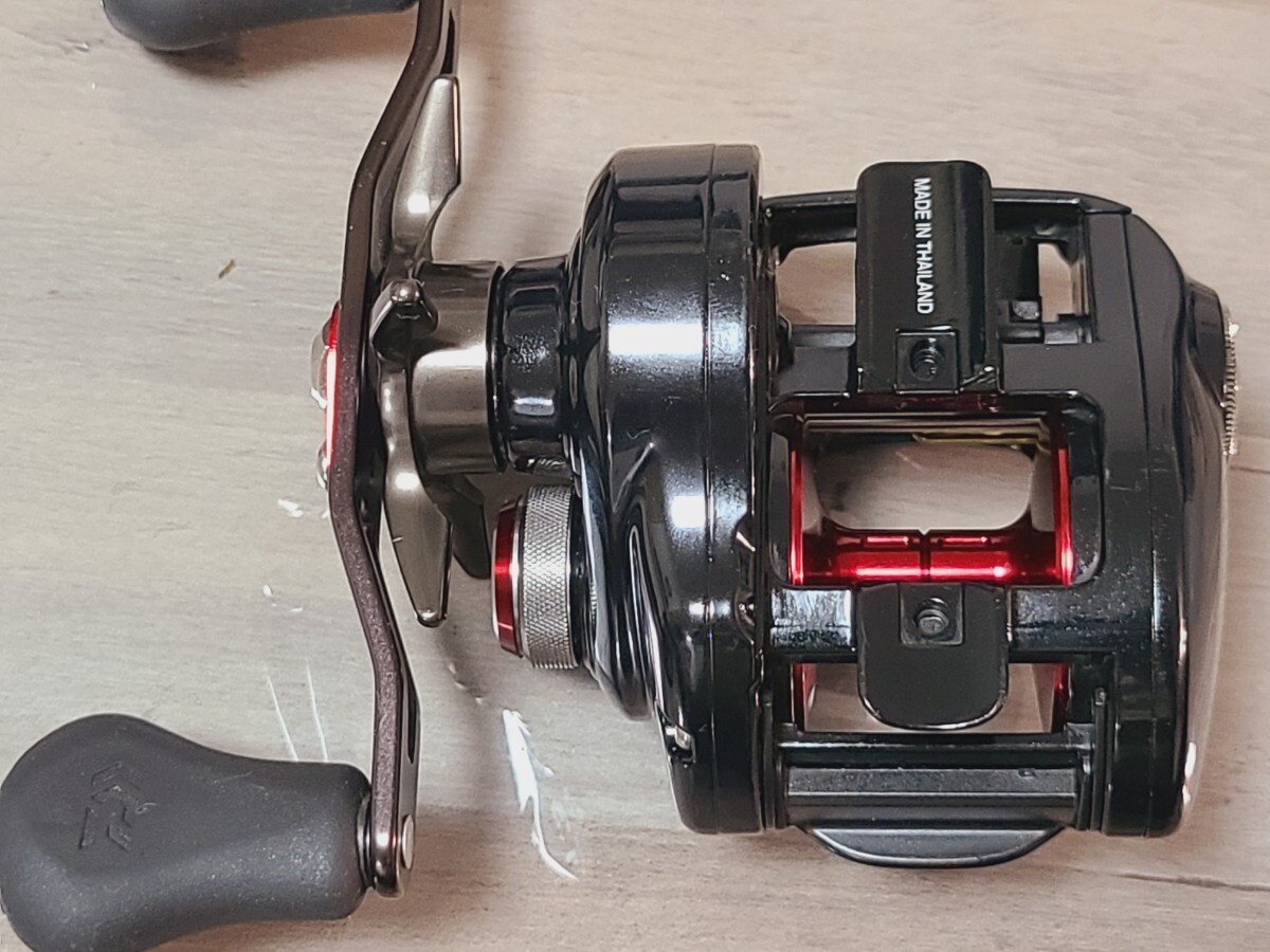 【機関良好 】ダイワ タトゥーラ HD 150SH-TW 右 DAIWA TATULA HD CUSTOM ベイトリール バス ロックフィッシュ 怪魚対応7キロドラグ_画像8