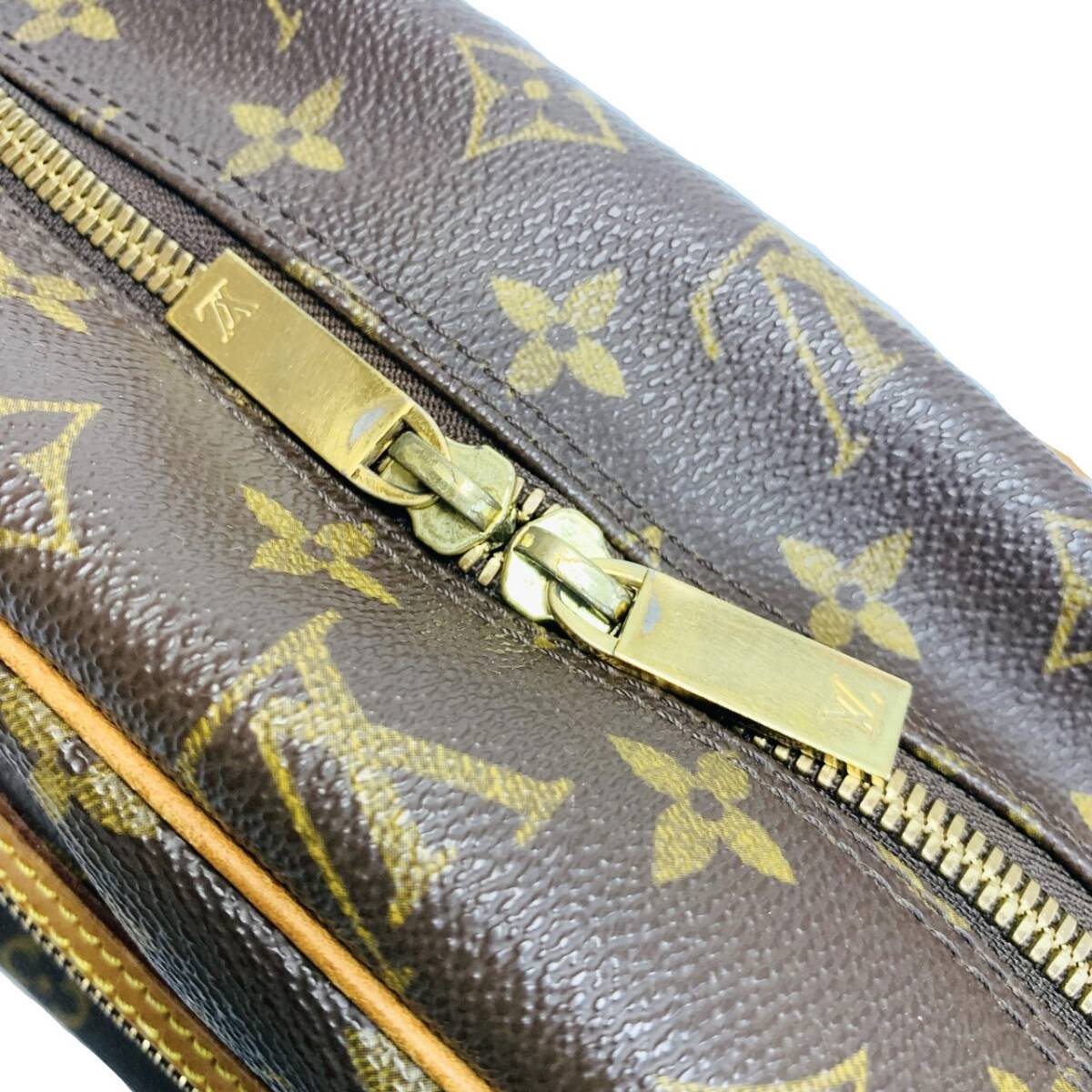 LOUIS VUITTON ルイ ヴィトン モノグラム シテMM ショルダーバッグ M51182_画像5