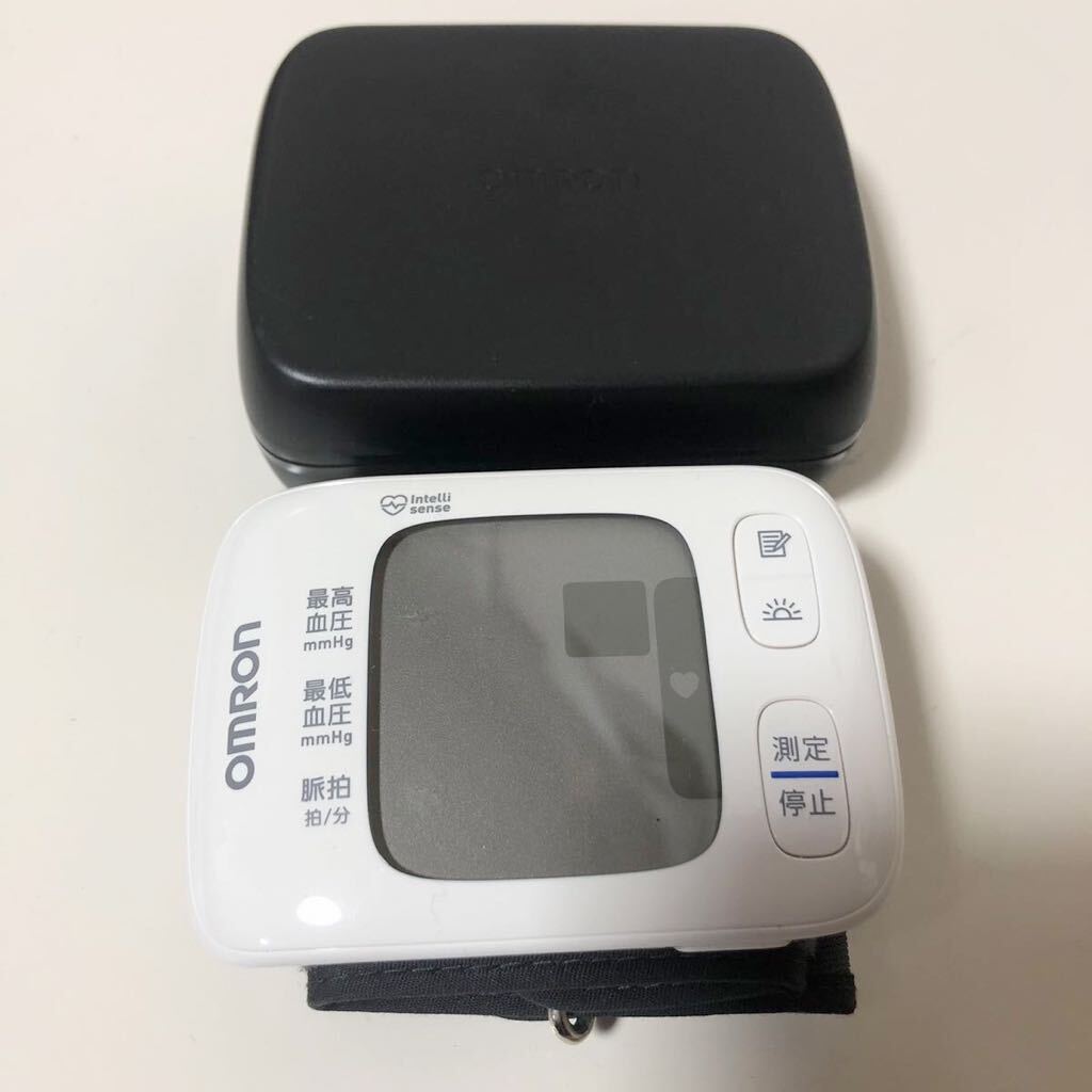 オムロン 手首式血圧計 HEM-6230_画像1