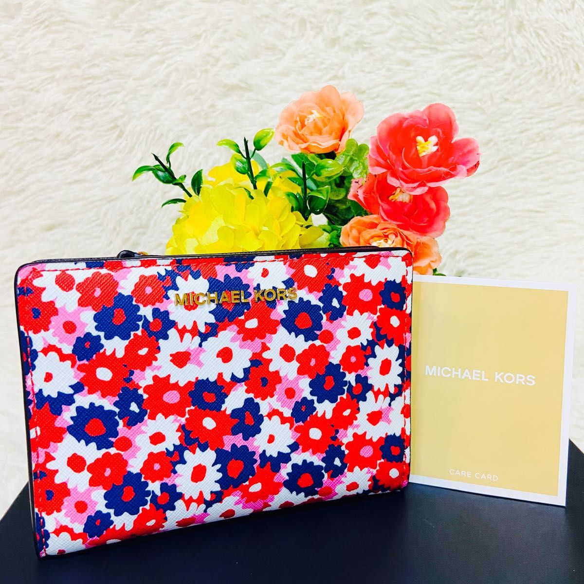 新品 MICHAEL KORS マイケルコース 花柄 財布 レディース 二 新品 MICHAEL KORS マイケルコース 花柄 財布 レディース 二
